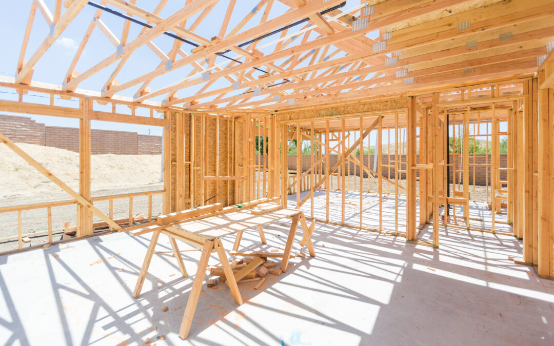 房屋建築行業通貨膨脹率季度增長減半